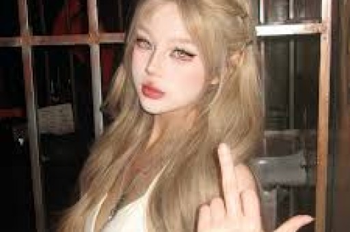 碰瓷胖东来的网红夫妻被逮捕所谓“打假人”竟是最大假货贩子